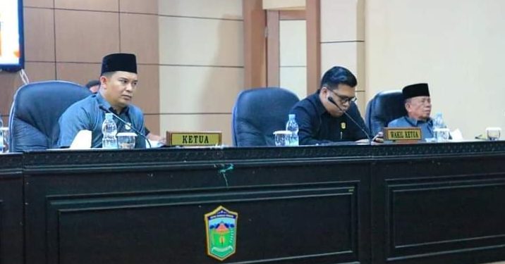 Fraksi Dewan Sampaikan Pandangan Umum Terhadap Dua Ranperda