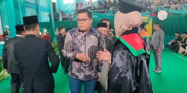 Mewakili Pimpinan DPRD Kota Sungai Penuh, Hutri Randa, S. Sos, MM Hadiri Sidang Senat Terbuka IAIN Kerinci ke VII tahun 2023
