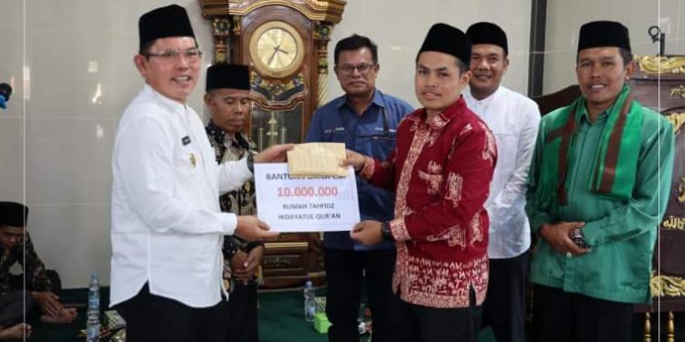 Wako Ahmadi Hadiri Pengajian BKMT Tanah Kampung
