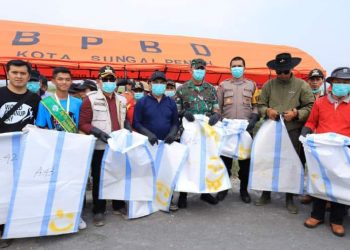 Ketua DPRD Lendra Wijaya Hadiri World Cleanud Day