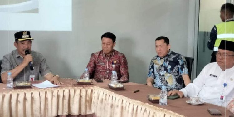 Setda Alpian, Sambut Penerbangan Perdana Susi Air