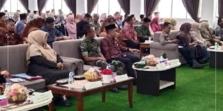 Sekda Alpian Hadiri Pengukuhan 2 Guru Besar IAIN Kerinci