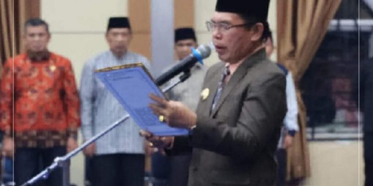 Wako Ahmadi Lantik 92 Pejabat Eslon III dan IV