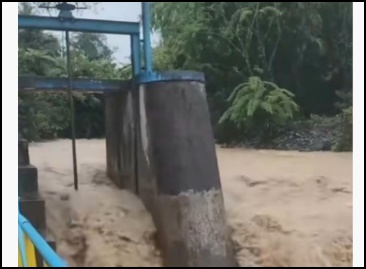 Luapan Sungai Genangi Intake Perumda AM Padang, Pengolahan Air Bersih menjadi Terganggu